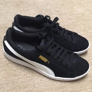 NWT puma sneakers